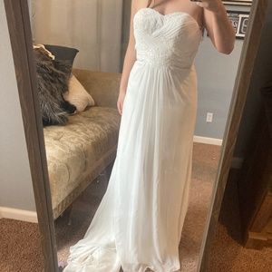 David’s bridal wedding dress size 6 altered